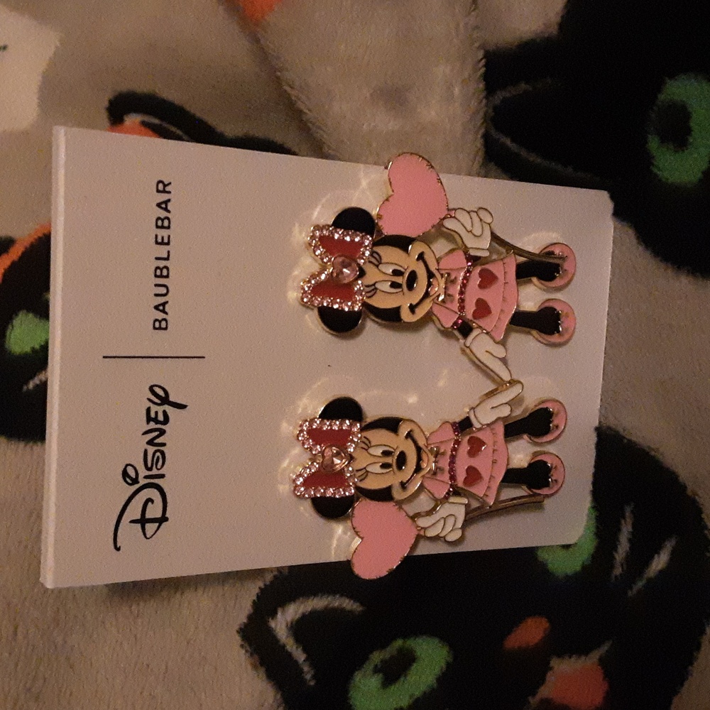 Disney Baublebar Valentines Day Minnie Mouse Heart Balloon Stud Earrings NWT